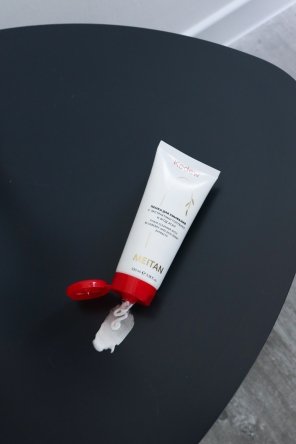 Пенка для умывания с экстрактами голубики и ягод асаи Kodew Kodew MeiTan