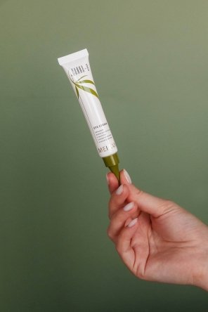 CANNA-B Крем для кожи вокруг глаз с маслом семян конопли и аргирелином CANNA-B MeiTan