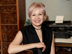 Поздравление с 8 Марта