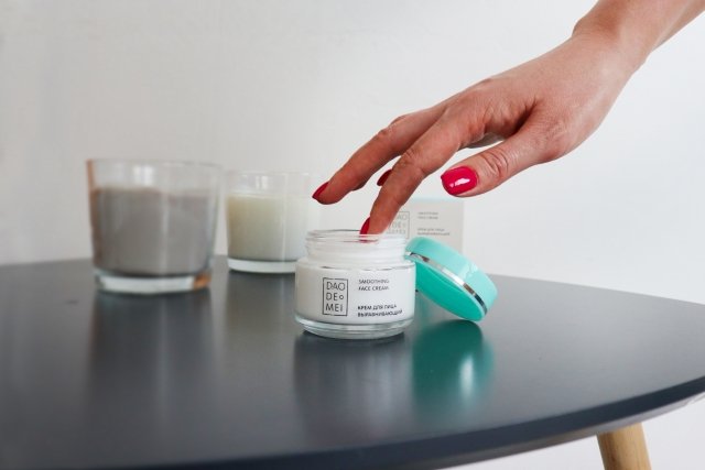 Выравнивающий крем для лица с экстрактом овечьей плаценты Dao De Mei. Плацентарный комплекс MeiTan