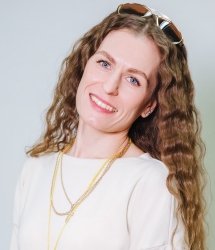 Анастасия Ларина 