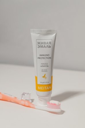 Зубная паста с экстрактом пчелиного яда IMMUNO PROTECTION Живая эмаль MeiTan
