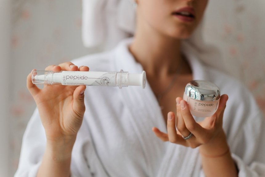 Обогащённый пептидами крем для лица против морщин KE AI DE PEPTIDE Ke Ai De Peptide MeiTan